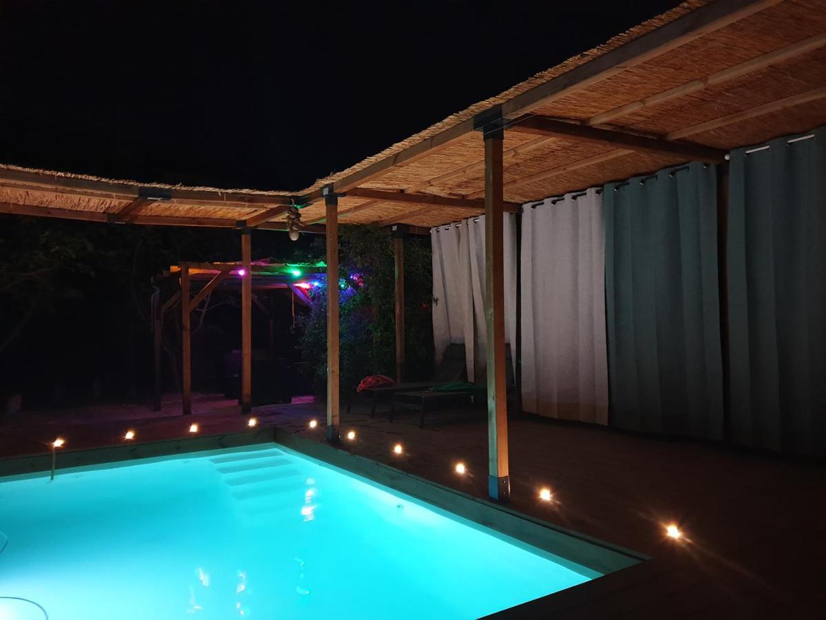 Les 2 Droles D'Oiseaux Bed & Breakfast Luc-sur-Orbieu ภายนอก รูปภาพ