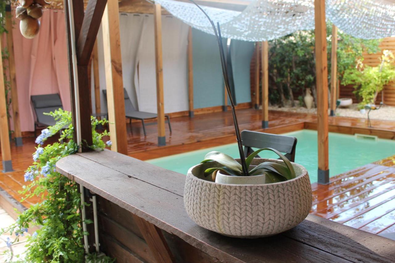 Les 2 Droles D'Oiseaux Bed & Breakfast Luc-sur-Orbieu ภายนอก รูปภาพ