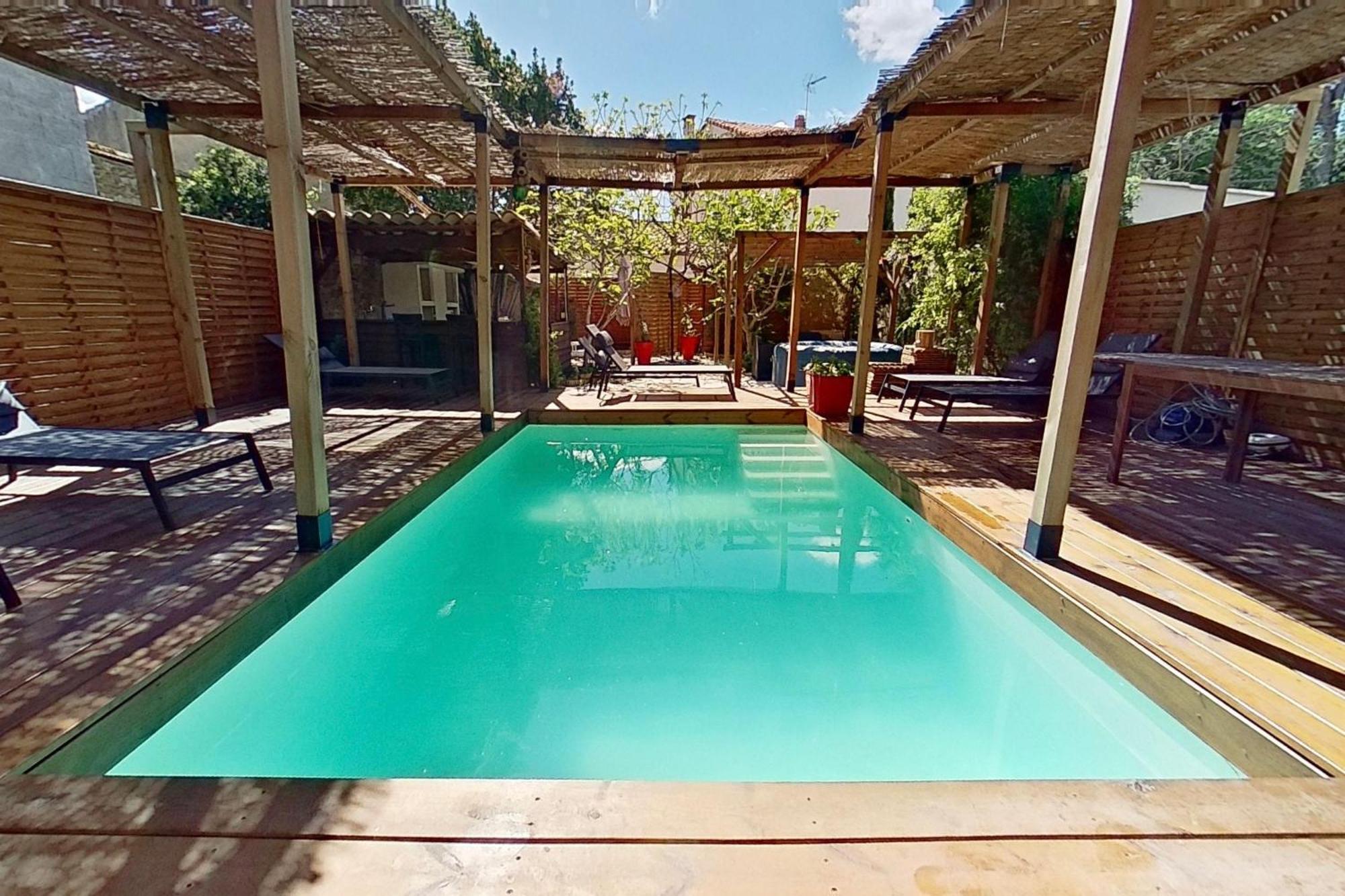 Les 2 Droles D'Oiseaux Bed & Breakfast Luc-sur-Orbieu ภายนอก รูปภาพ
