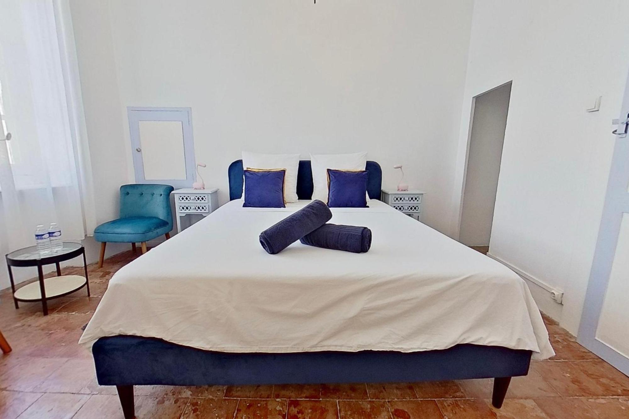Les 2 Droles D'Oiseaux Bed & Breakfast Luc-sur-Orbieu ภายนอก รูปภาพ