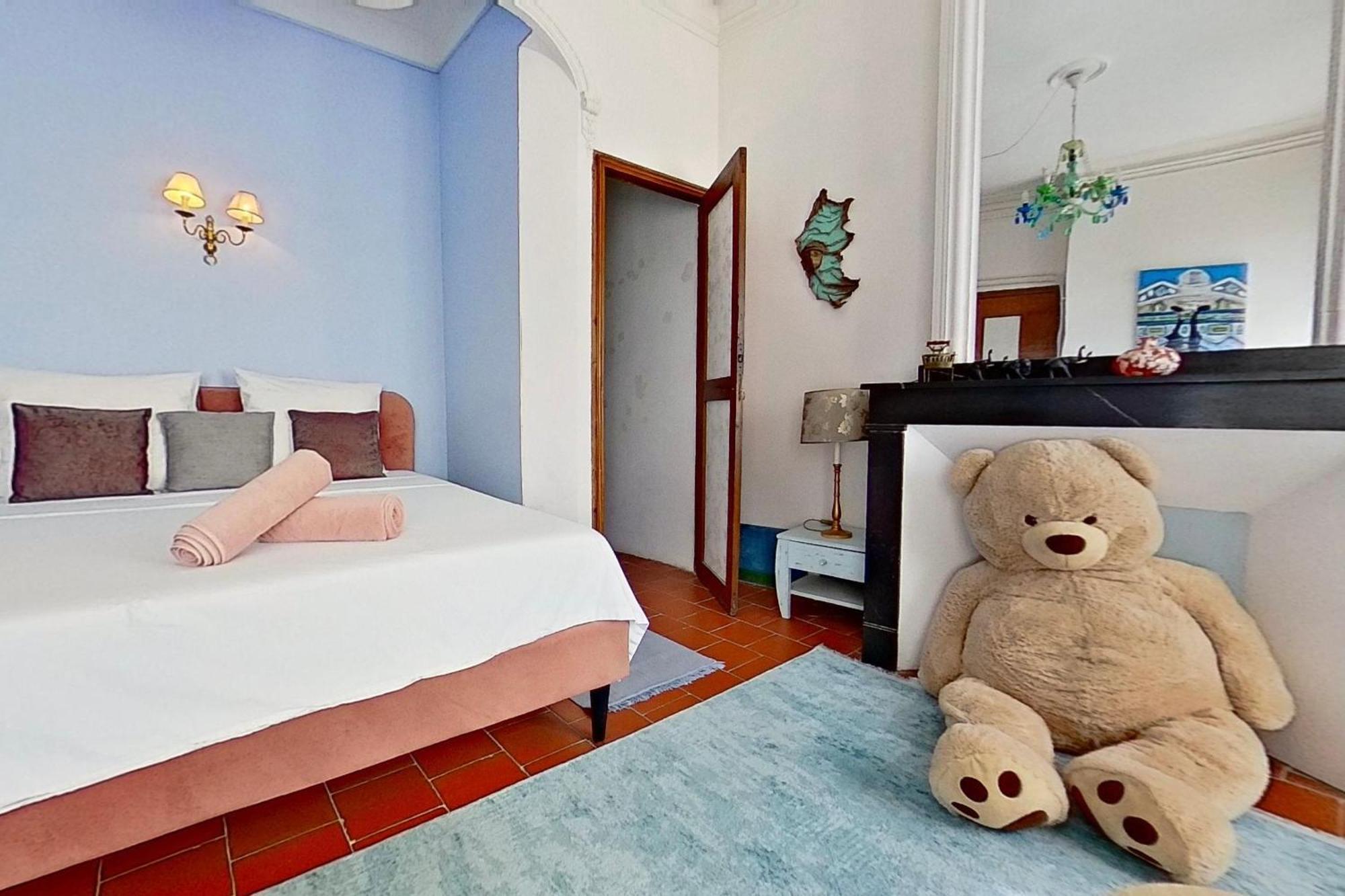 Les 2 Droles D'Oiseaux Bed & Breakfast Luc-sur-Orbieu ภายนอก รูปภาพ